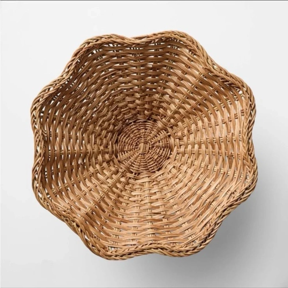 Woven Bowl Wavy Rim w Pedestal Base Basket -Threshold designed w Studio McGee